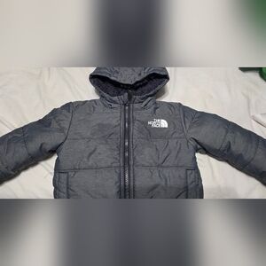 The North Face Kids Charcoal Puffer Jacket Toddler Size 2T